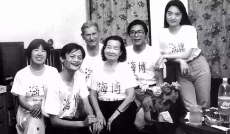 错过中国首富的神秘女富豪 中国互联网的创立者