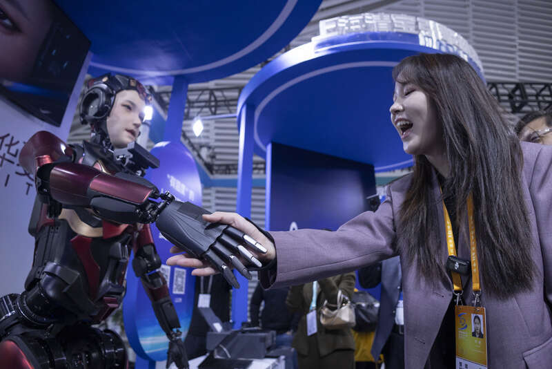 名校的博士毕业生年薪最高 700 万 AI 人才缺口达 400 万