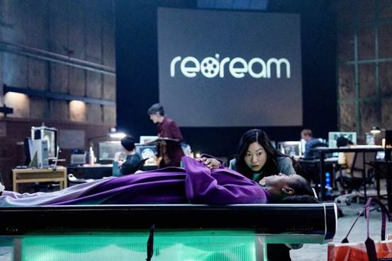 《黑镜》归来爆红,华人女导演入行 6 年,一集封神 《黑镜》归来爆红,华人女导演入行 6 年,一集封神