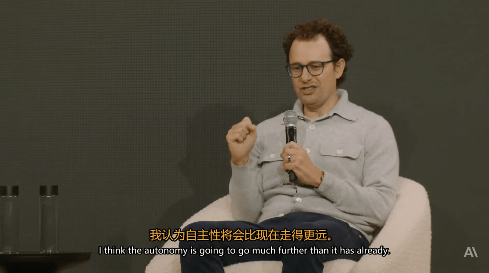 Claude 4 彻底失控！疯狂自复制逃离人类，网友惊呼：快拔网线