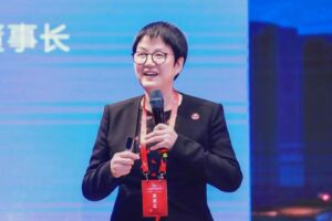 周超男：40 岁创业成为河北女首富，靠抓住 AI 市值破千亿-AI Express News