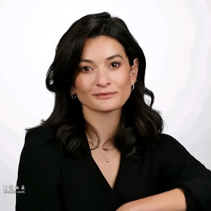 黄仁勋女儿直播访谈节目聊了具身智能