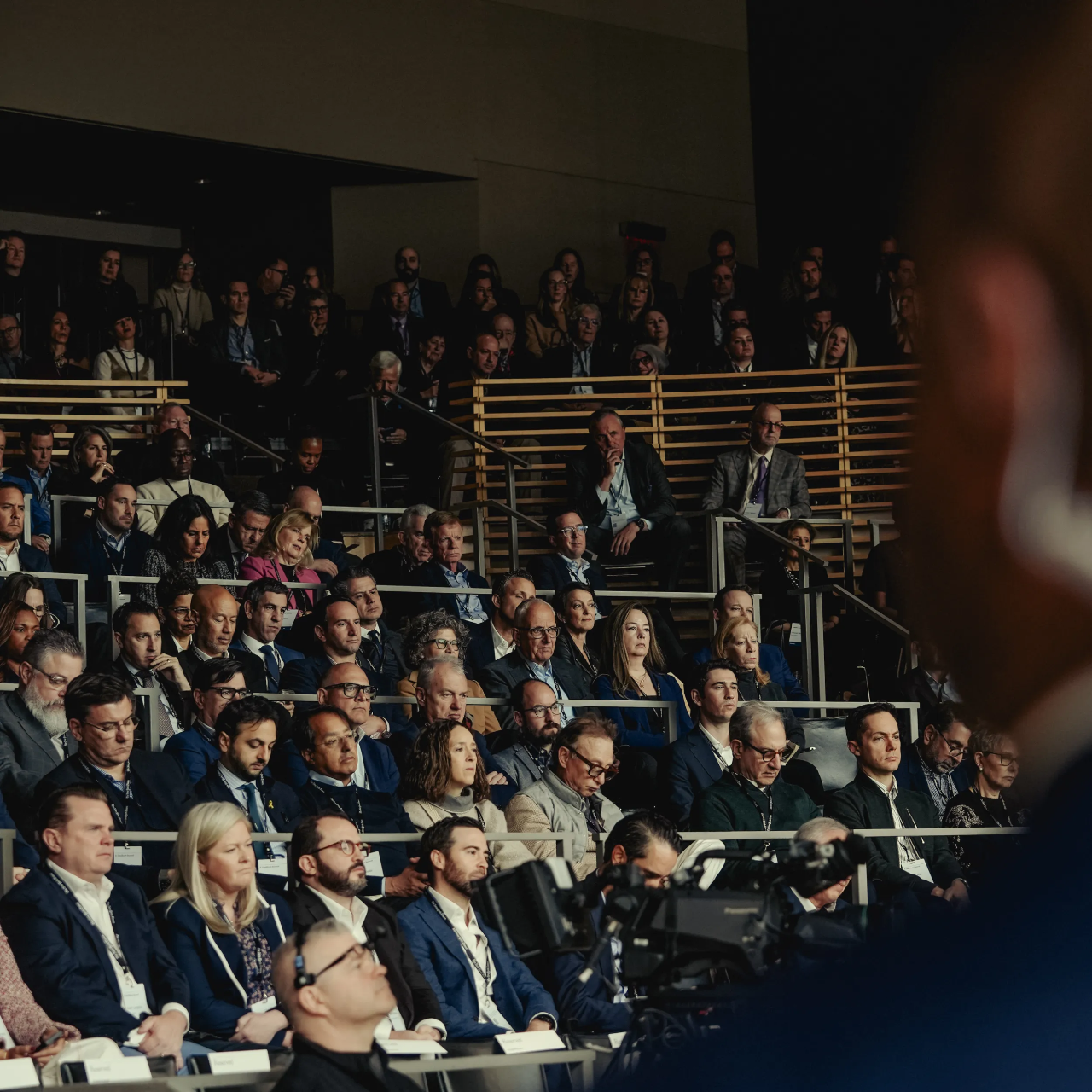 图片[2]-拉响紧急警报后，奥特曼再遭暗讽：孤注一掷，或将死无全尸！-AI Express News