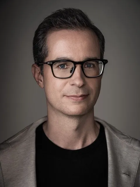 图片[6]-19年苹果老将被Meta挖走，曾负责一代神机iPhone X设计，小扎专门给他成立工作室-AI Express News