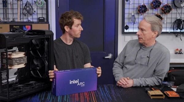 Linux之父Linus配新电脑了！特别要求Intel锐炫B580显卡