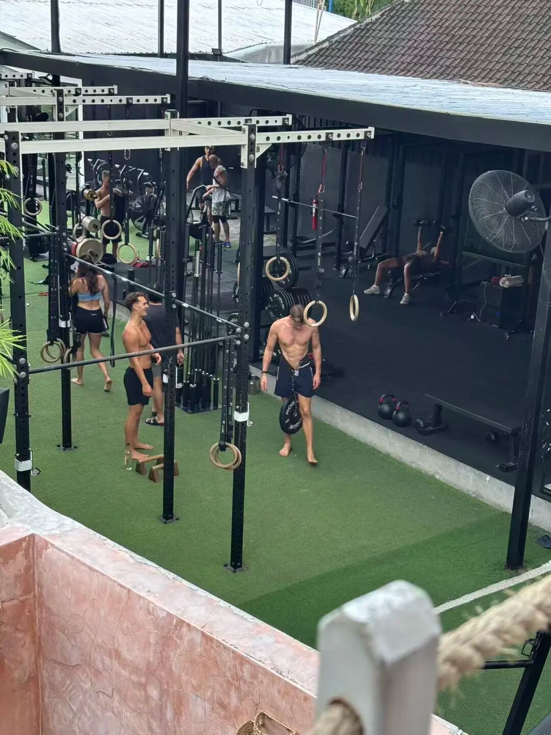 图片[9]-健身房不香了，打工人花800多到巴厘岛上「体校」-AI Express News