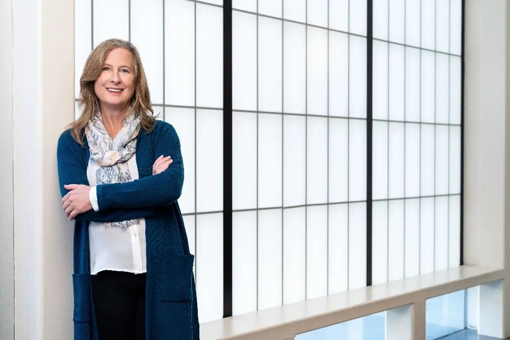 图片[7]-冰火两重天的苹果：iPhone史上大卖，多名高管离职，库克退休生变？-AI Express News