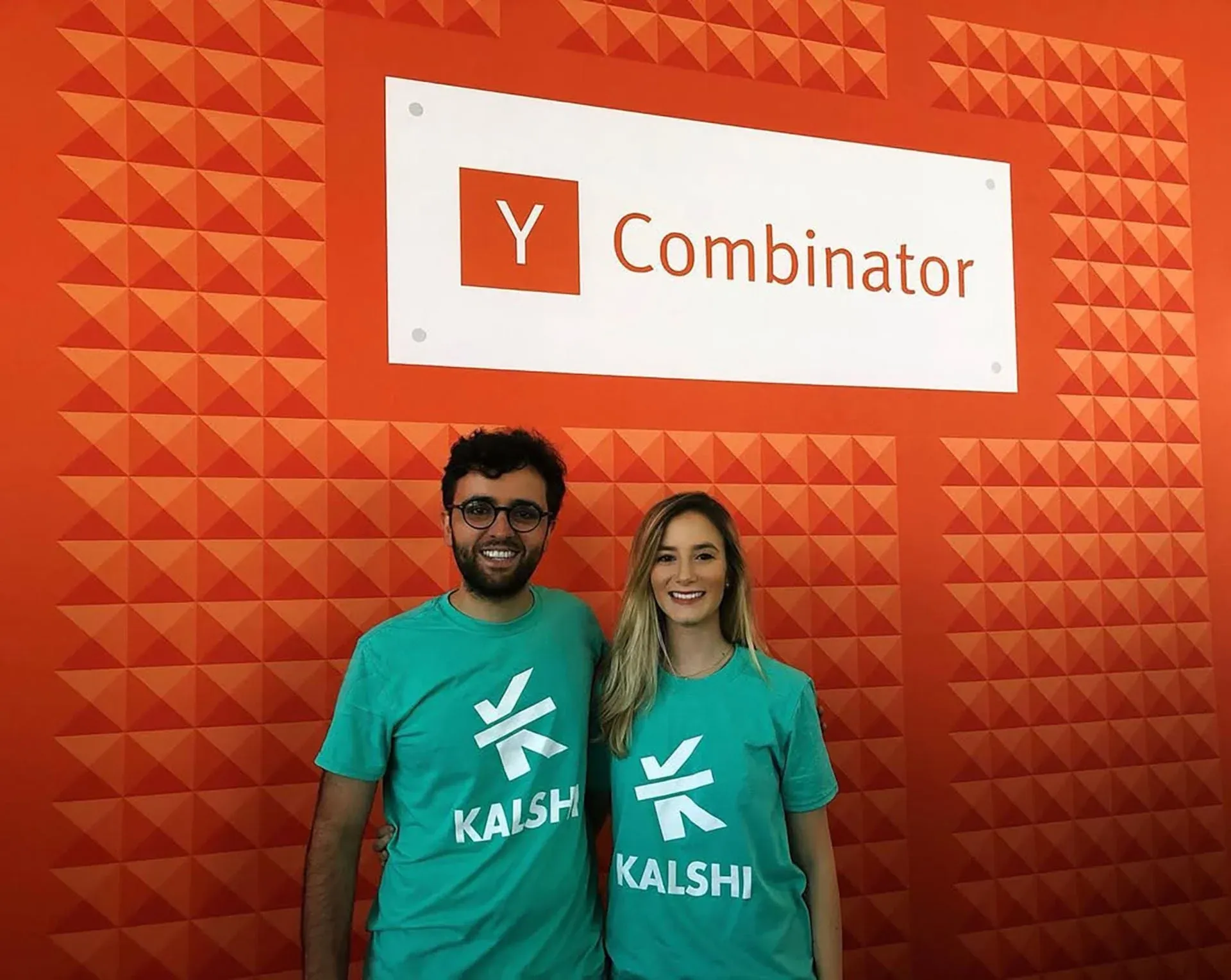 图片[17]-她取代华裔天才成为最年轻女亿万富豪，曾是芭蕾舞者，颜值超高智商更高……-AI Express News