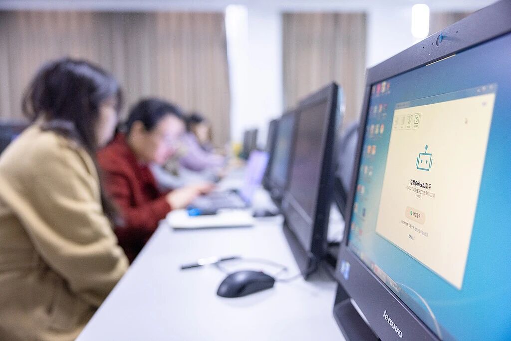 图片[14]-时薪上千，大模型公司抢985文科生给AI当老师-AI Express News