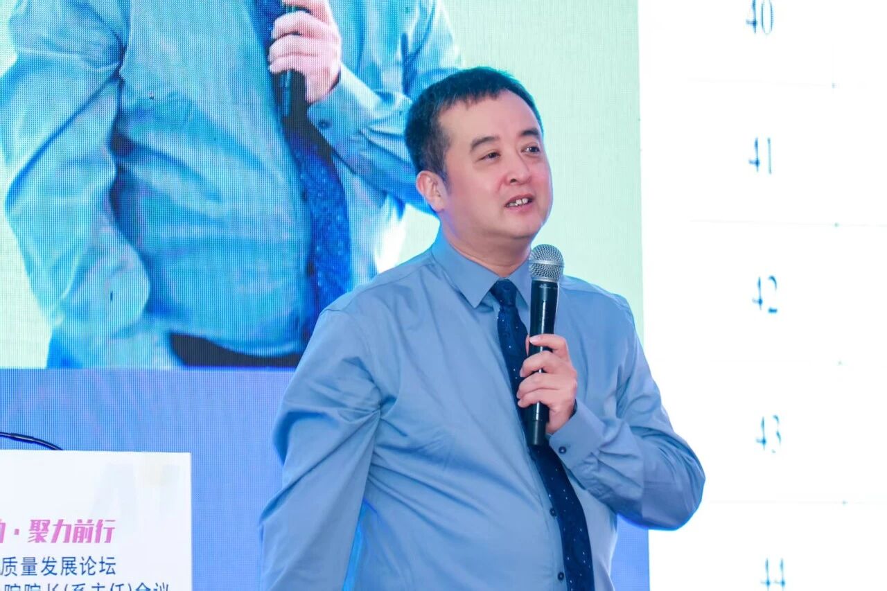 图片[7]-现场报道 | AI融智推动职业教育高质量发展论坛暨第三届职业院校人工智能学院院长（系主任）会议在云南腾冲成功举办-AI Express News