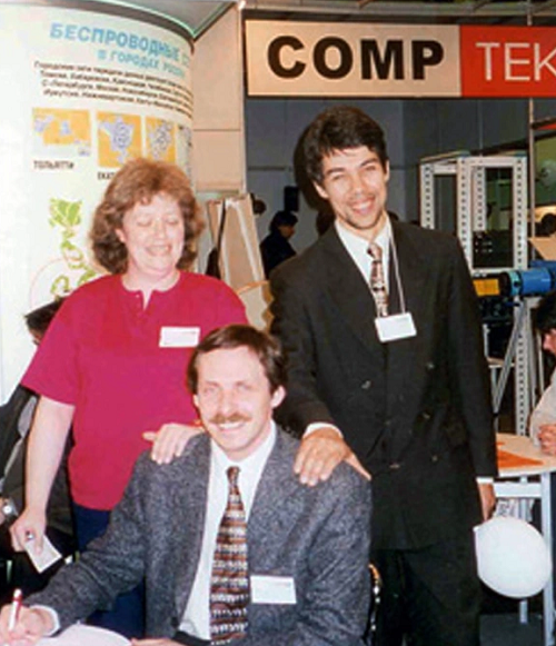 图片[5]-60岁俄罗斯大叔靠给AI盖房赚翻了！斩获微软1400亿大单-AI Express News