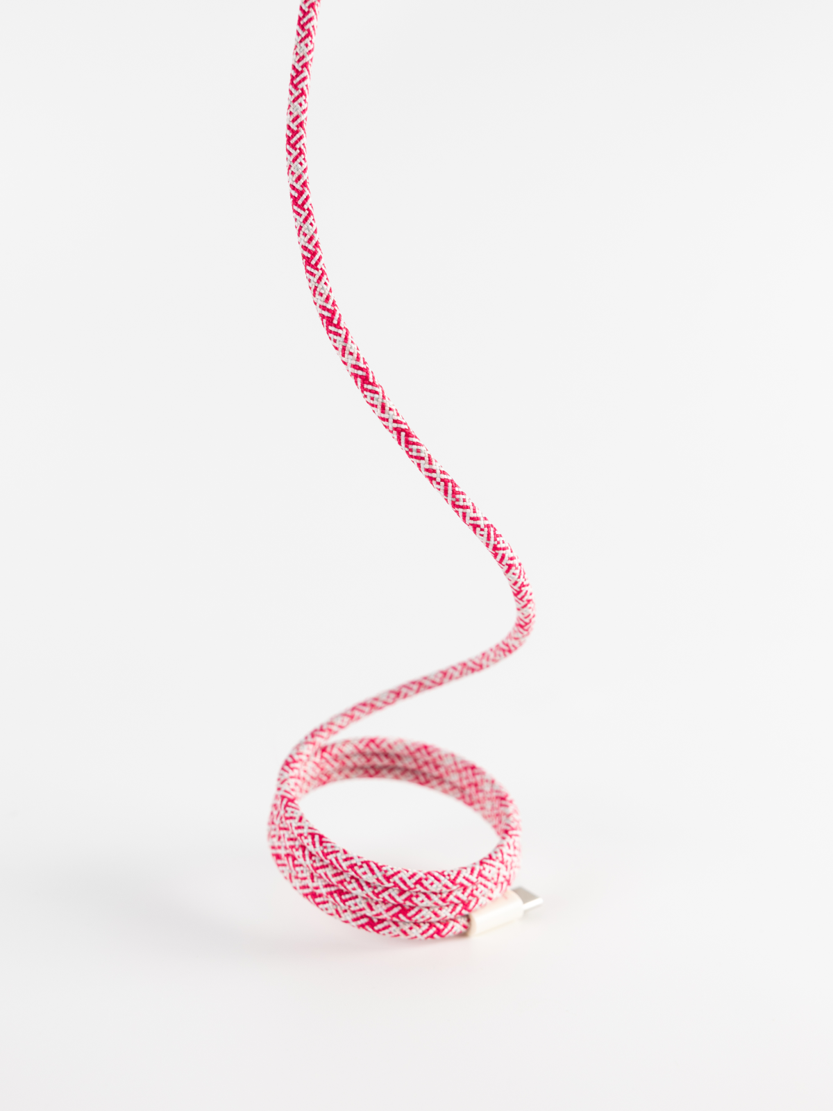 图片[24]-苹果推送iOS 26.2正式版/微信群崩了，官方回应/TGA获奖名单公布，《光与影：33 号远征队》横扫九项大奖-AI Express News