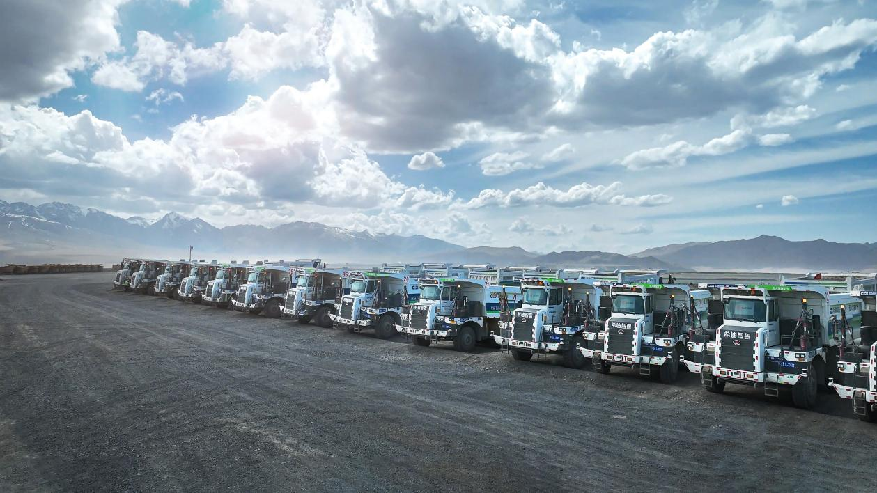 图片[12]-长沙冲出硬核IPO："大疆教父"李泽湘，从两台老矿车到全球最大车队-AI Express News