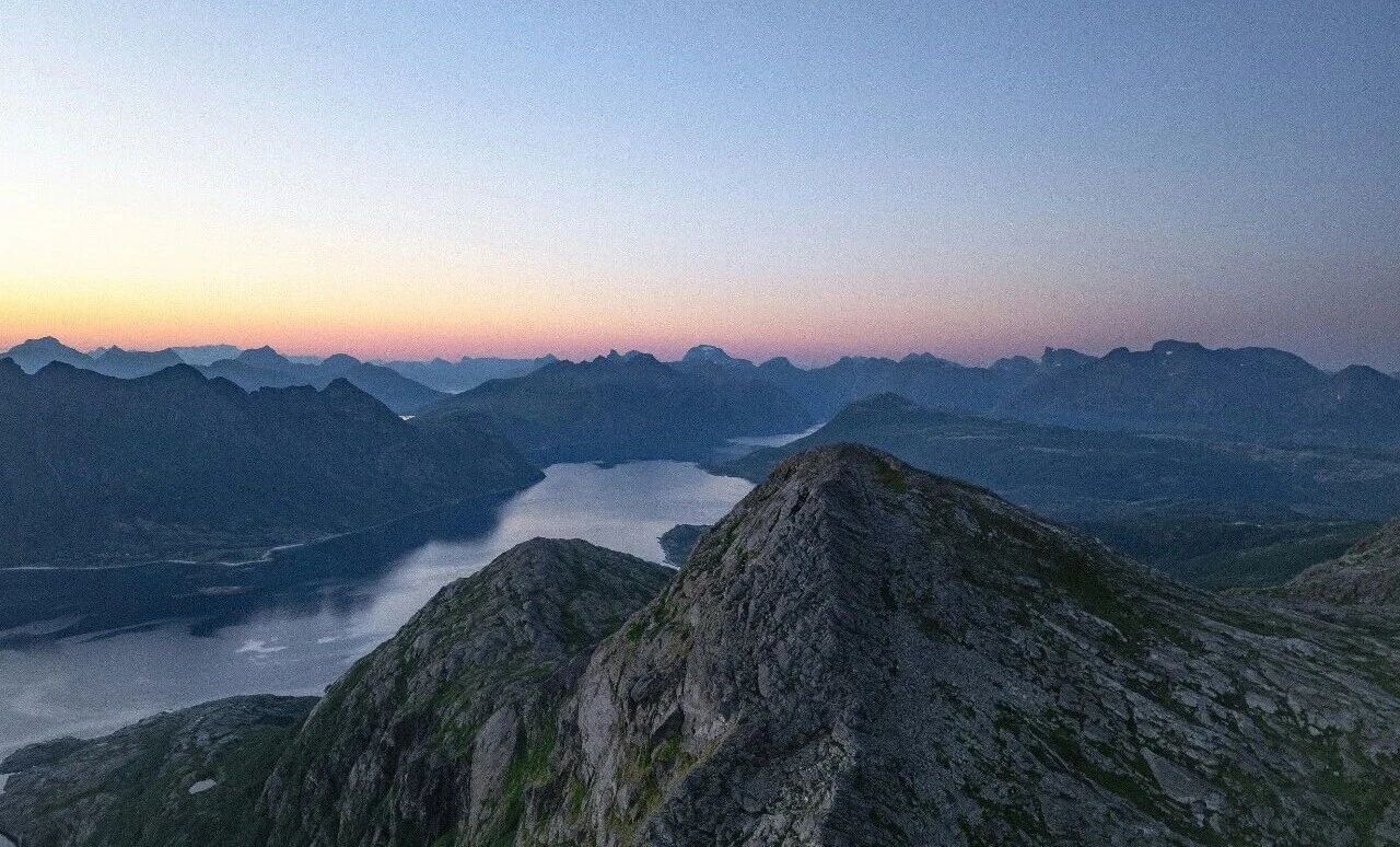 图片[1]-大模型的2025：6个关键洞察-AI Express News