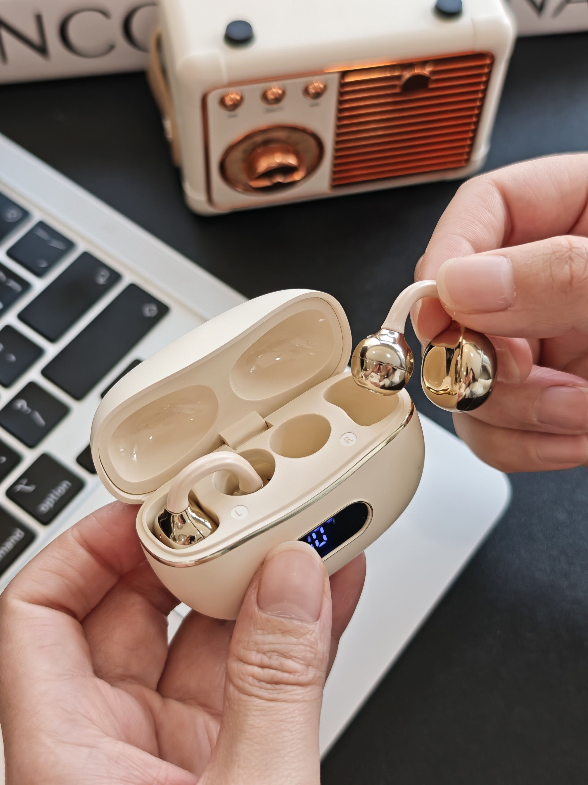 图片[2]-比“开挂”还狠，国产耳机已经可以帮你上班了！-AI Express News