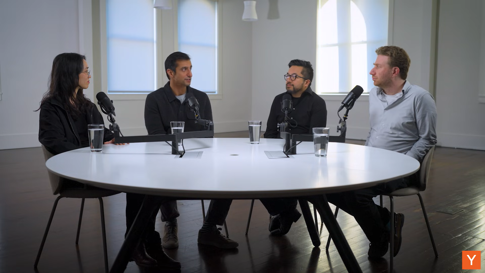 图片[1]-YC 2025年度AI报告：Gemini崛起、Vibe Coding成熟，你需要更新的15个认知-AI Express News