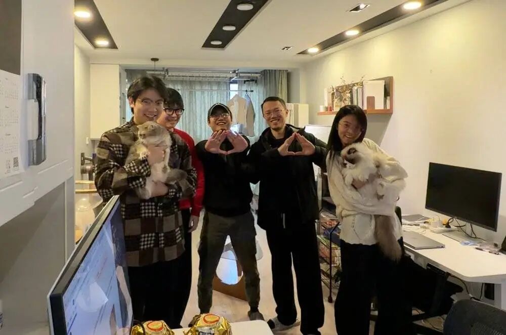 图片[7]-8人团队试图击穿百年行业“斩杀线”-AI Express News