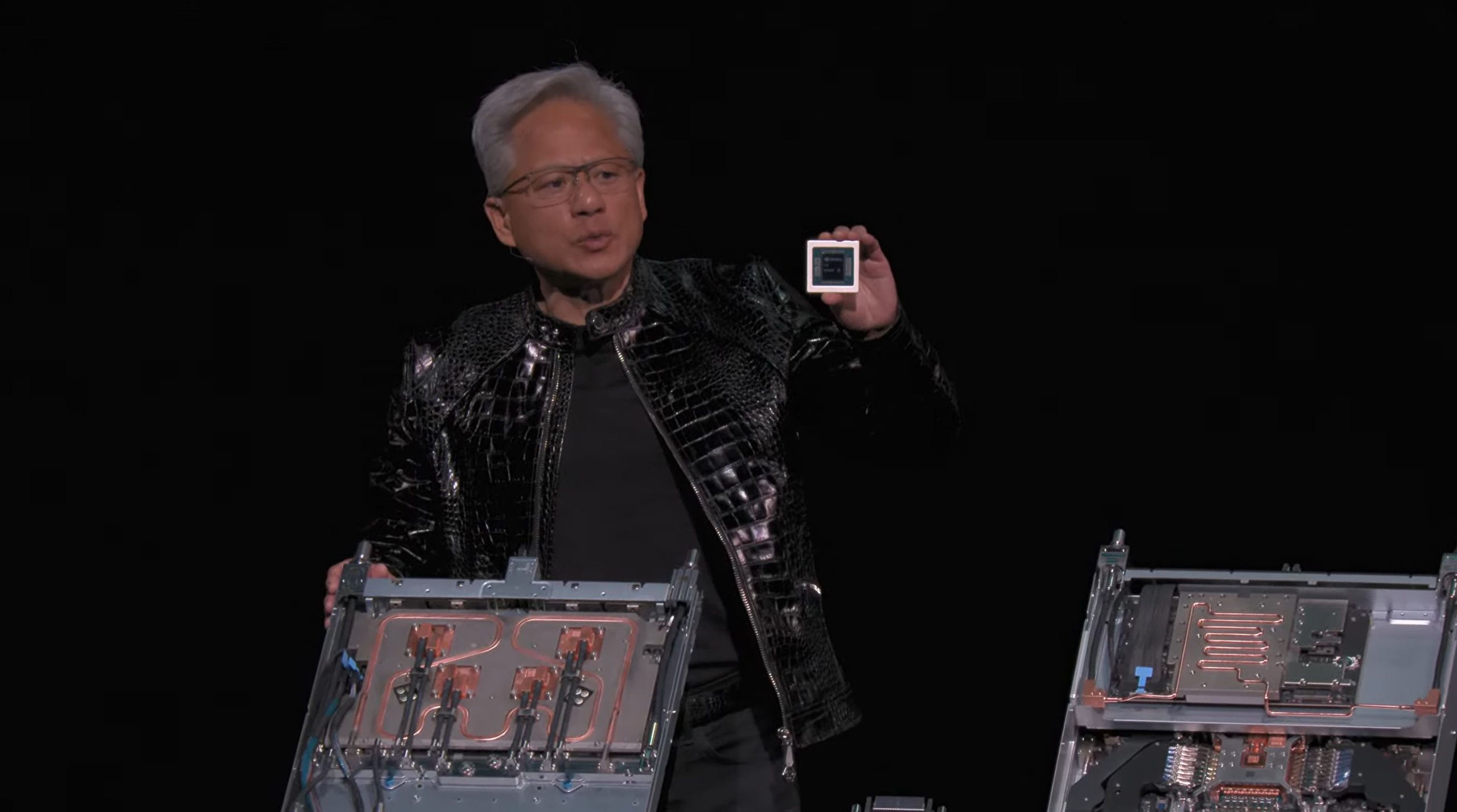 图片[15]-今夜无显卡！老黄引爆Rubin时代，6颗芯狂飙5倍算力-AI Express News