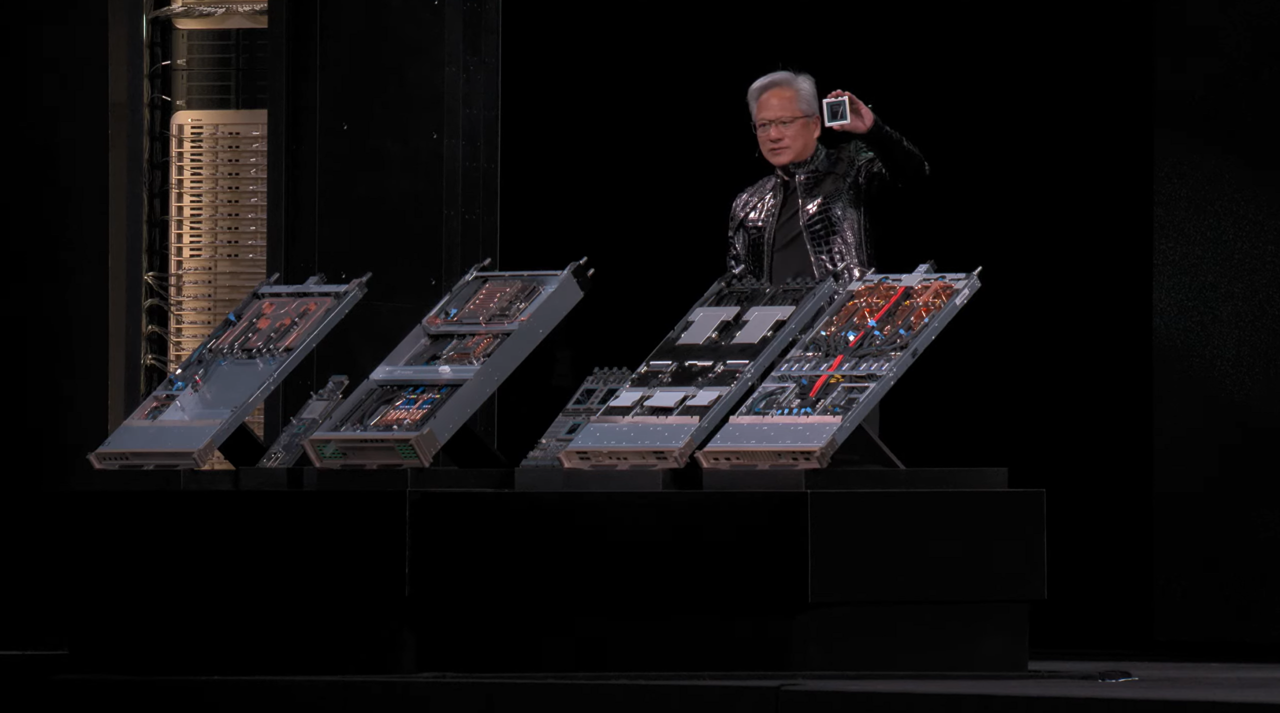 图片[24]-今夜无显卡！老黄引爆Rubin时代，6颗芯狂飙5倍算力-AI Express News