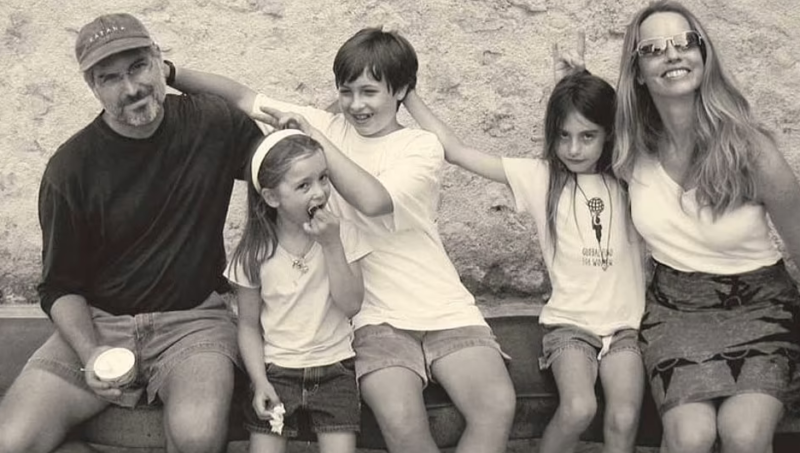 乔布斯小女儿近况曝光！亿万富翁去世 14 年，2 个女儿大不同……-AI Express News