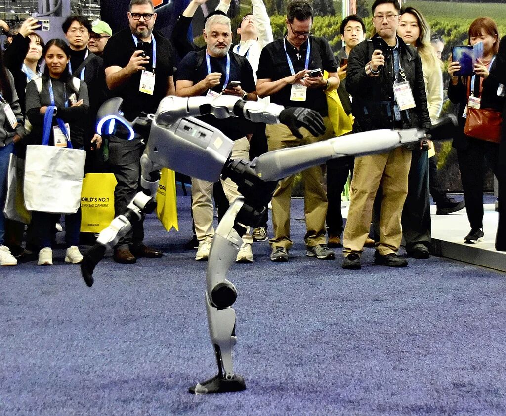 图片[8]-直击CES：“AI正急切地走出屏幕”-AI Express News