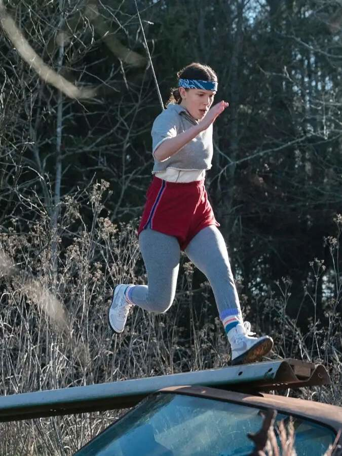 图片[6]-80年代的狂野与未来，都藏在怪奇物语的穿搭里-AI Express News