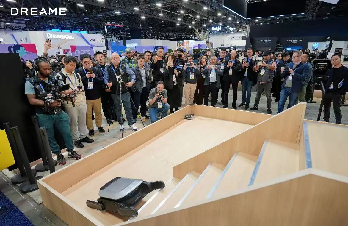 图片[8]-起猛了，追觅的扫地机、割草机、洗护机器人在CES成精了！-AI Express News