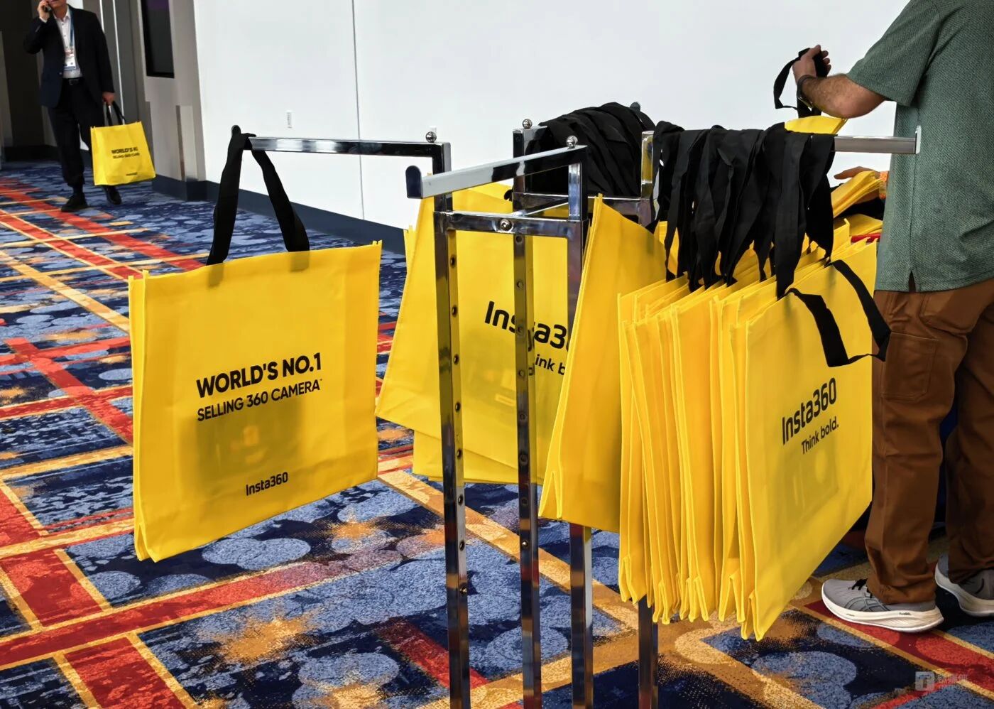 图片[3]-物理AI热潮下的冷思考，警惕“华强北式”AI｜CES 2026-AI Express News