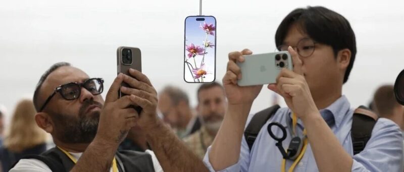 苹果低下了高傲的头颅-AI Express News