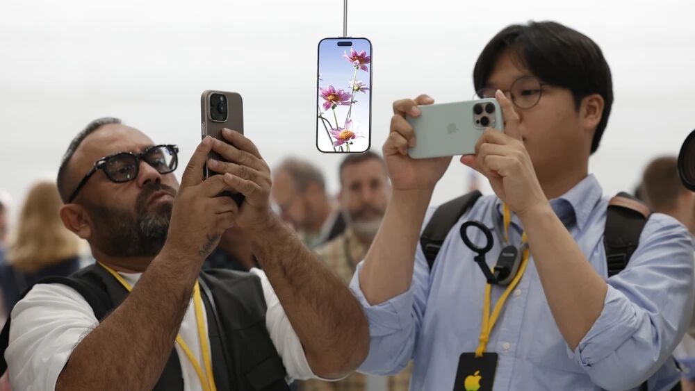 图片[1]-苹果低下了高傲的头颅-AI Express News