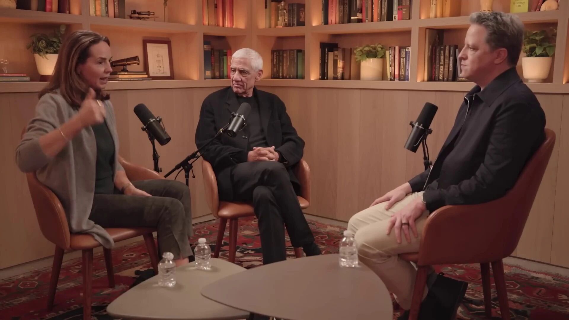 图片[5]-OpenAI CFO 与 Khosla Ventures 创始人：AI没有泡沫，收入增长和算力投资强相关，消费者普及带动企业应用-AI Express News