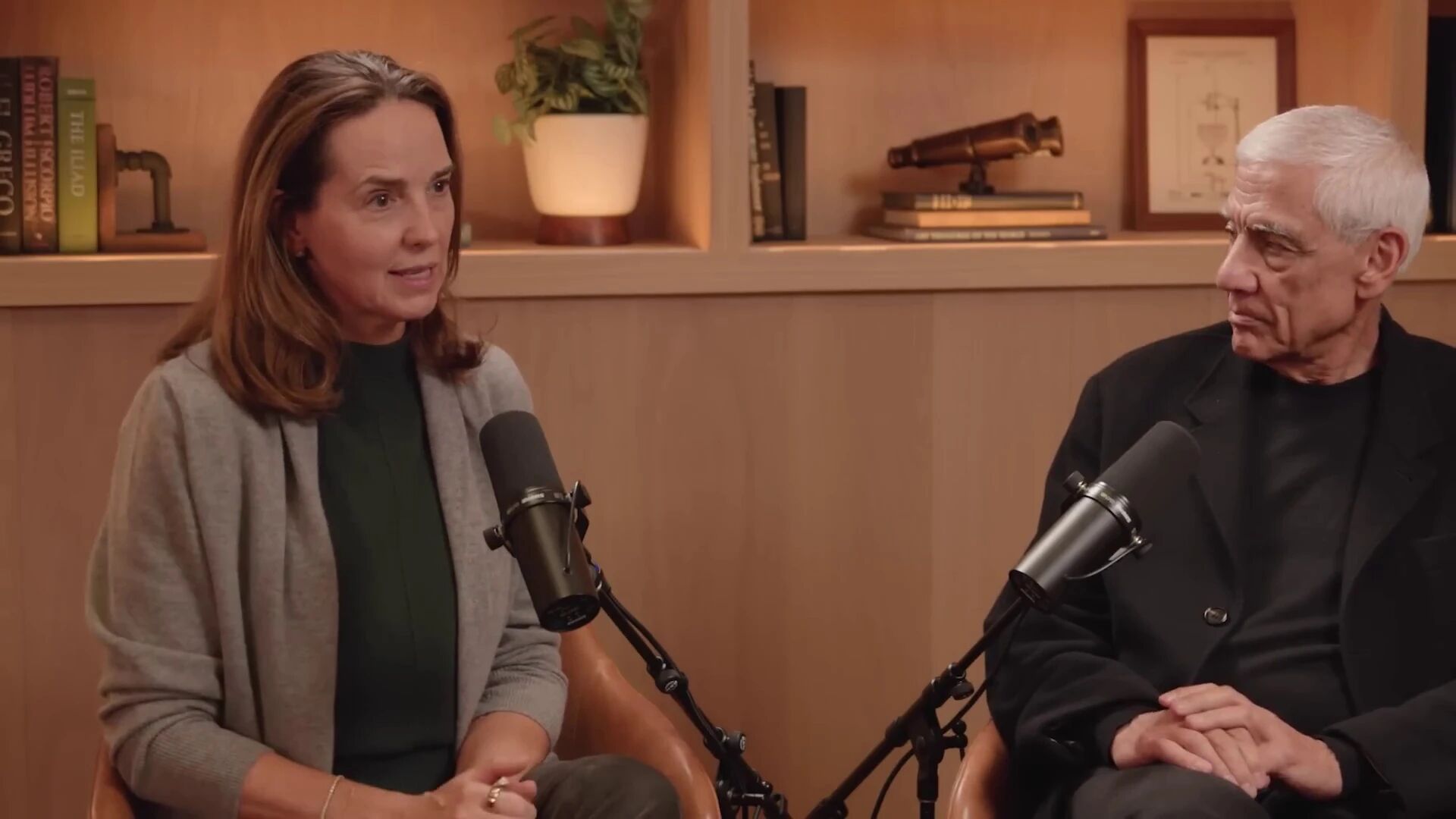 图片[6]-OpenAI CFO 与 Khosla Ventures 创始人：AI没有泡沫，收入增长和算力投资强相关，消费者普及带动企业应用-AI Express News