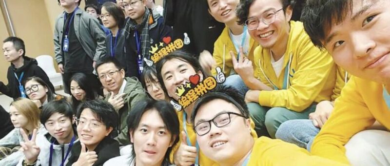 光谷形成AI创业“圈子”：“00后”挑大梁，校友间“传帮带”-AI Express News