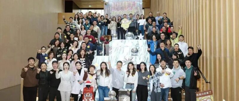 当AI颠覆世界,为什么我们更需要「在一起」?-AI Express News