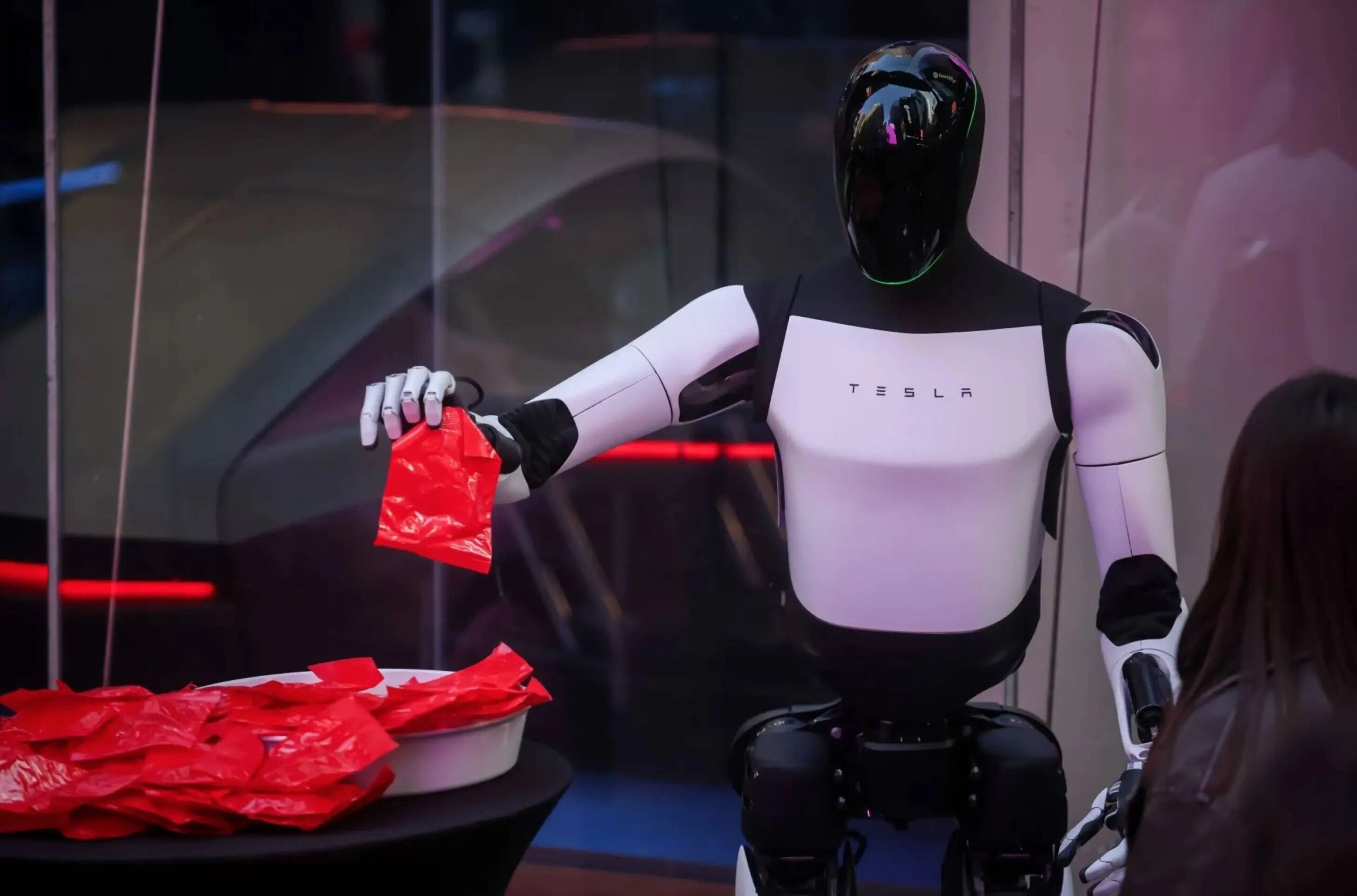 图片[2]-刚刚，马斯克砍掉百万豪车！Model S/X「变身」擎天柱，特斯拉彻底转型机器人公司-AI Express News