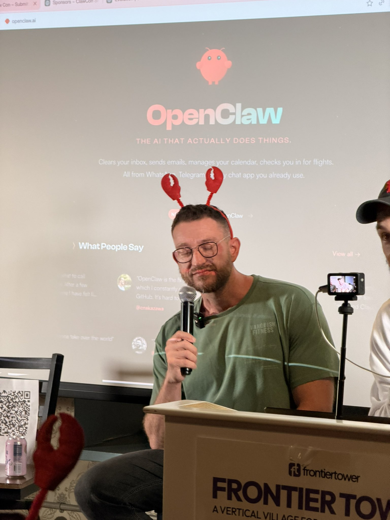 图片[18]-OpenClaw全球首聚，千人挤爆旧金山！龙虾头机器人现场乱逛太炸裂-AI Express News