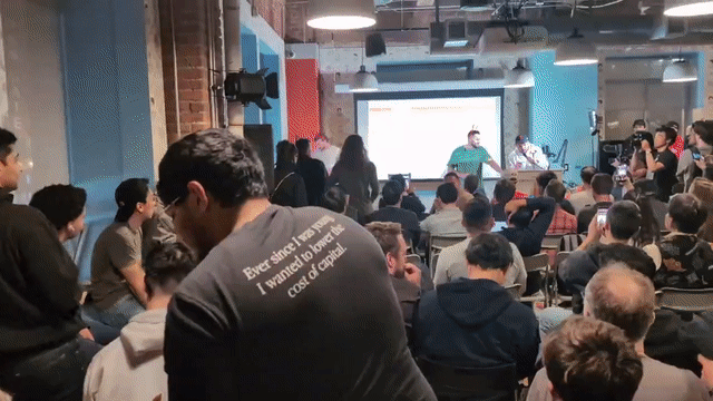 图片[26]-OpenClaw全球首聚，千人挤爆旧金山！龙虾头机器人现场乱逛太炸裂-AI Express News