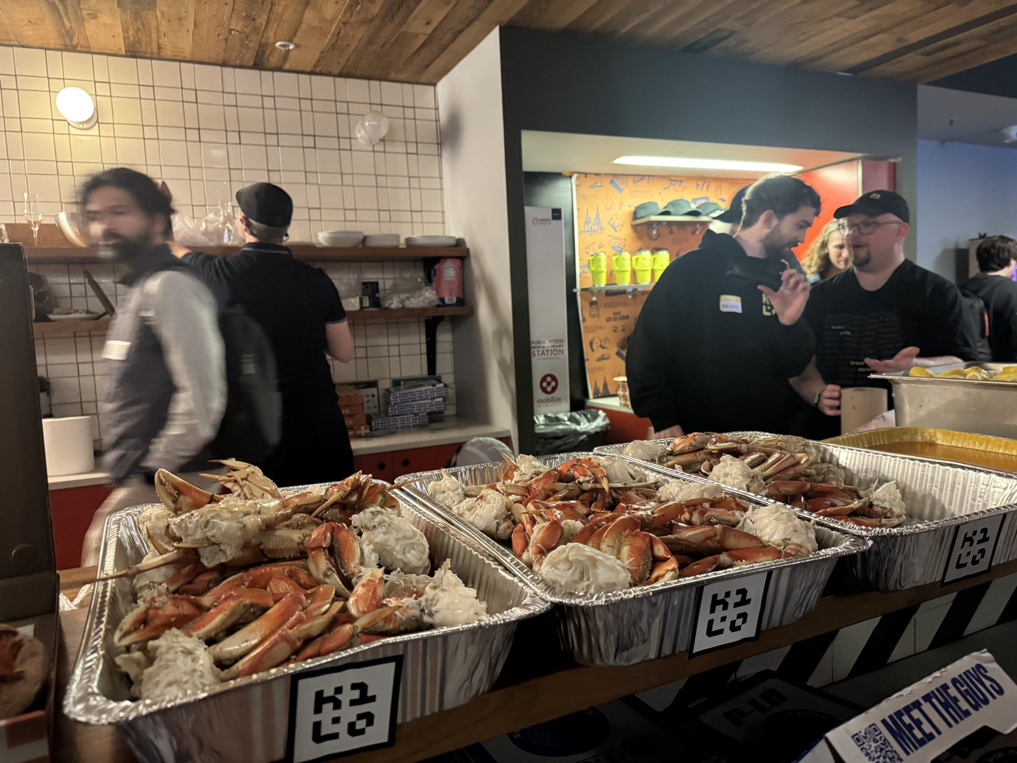 图片[34]-OpenClaw全球首聚，千人挤爆旧金山！龙虾头机器人现场乱逛太炸裂-AI Express News