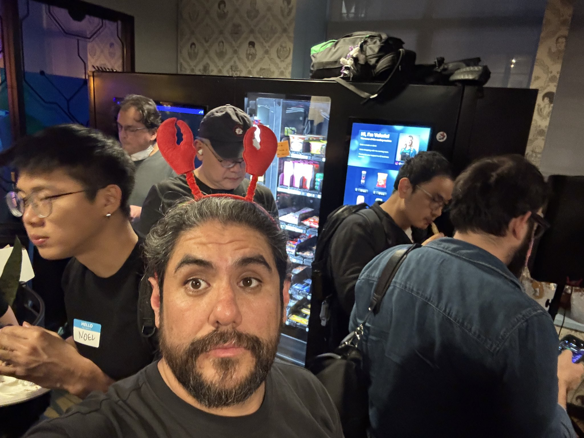 图片[35]-OpenClaw全球首聚，千人挤爆旧金山！龙虾头机器人现场乱逛太炸裂-AI Express News