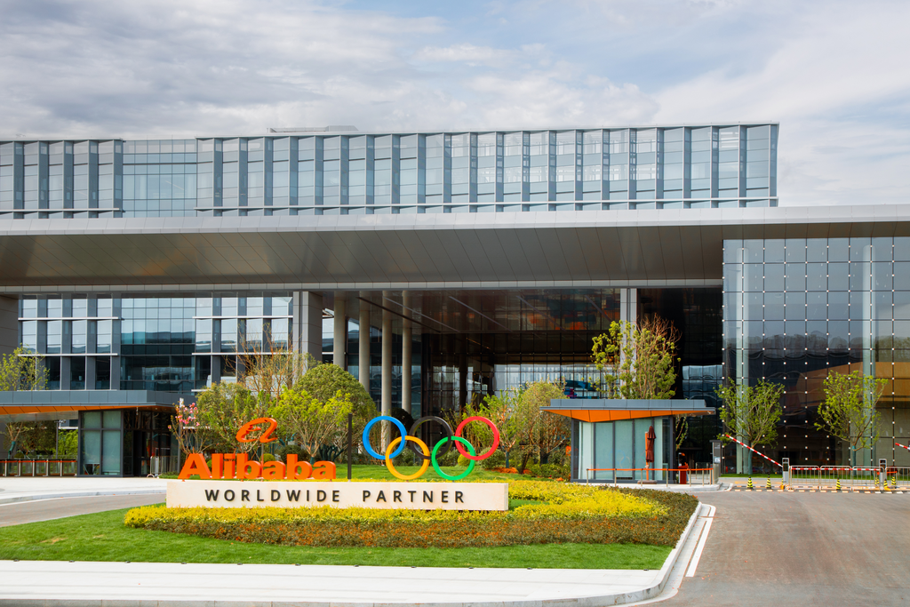 图片[2]-千问一夜爆火，上演AI时代第一场“现象级”事件-AI Express News