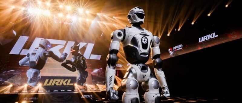 十公斤纯金冠军腰带,价值千万!全球首个人形机器人格斗联赛 URKL 重磅启幕-AI Express News