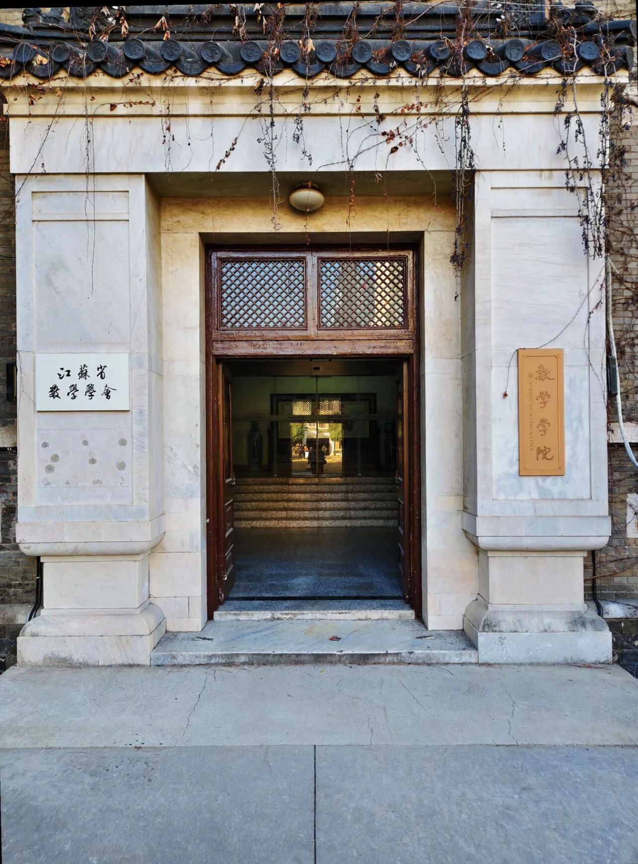 图片[1]-SaaS大崩塌：未来18个月的创业生死局-AI Express News