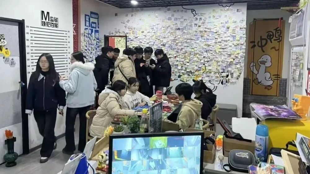 图片[1]-县城消费，“限时繁荣”了十天-AI Express News