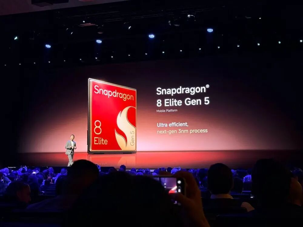 图片[15]-小米巴塞罗那炸场！真徕卡手机1.6万元开卖，VGT超跑等9大新品齐发-AI Express News