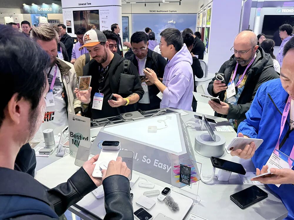 图片[9]-中国科技军火轰向MWC！豆包千问硬控老外，手机新物种炸场，6G真要来了-AI Express News