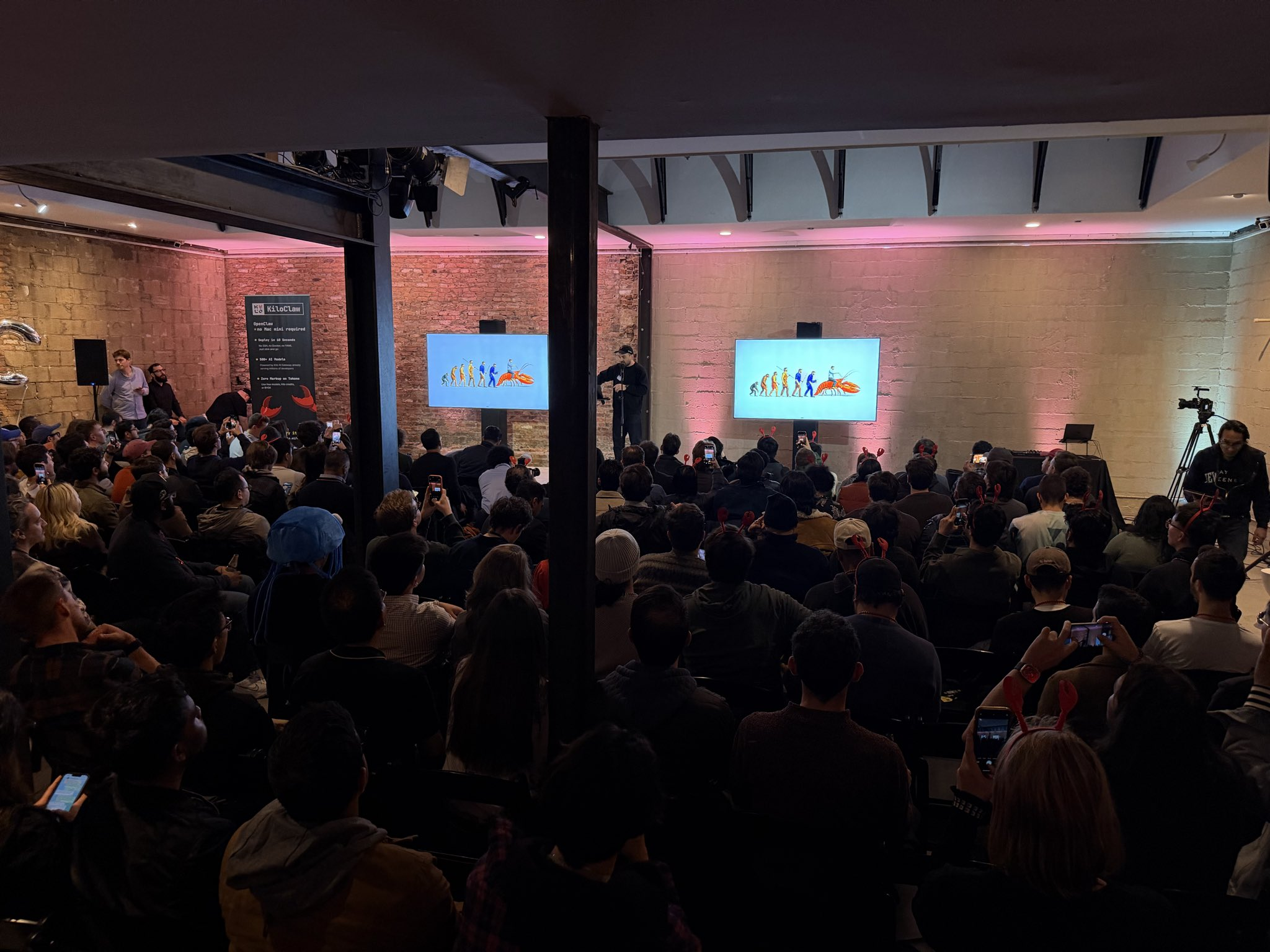 图片[14]-OpenClaw引爆纽约集会，虾教日烧10亿tokens！老黄认证：史上最强软件-AI Express News