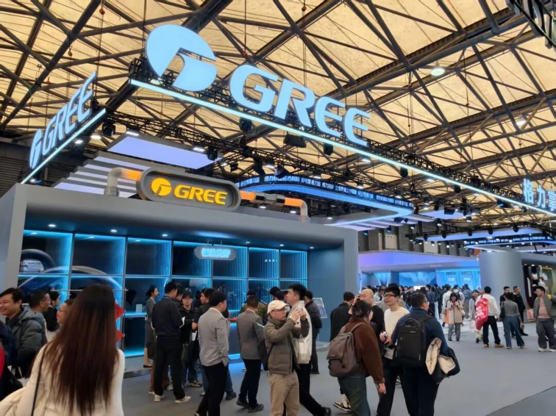 图片[19]-暴走两万步逛遍中国版CES！AI养龙虾、人形机器人火爆，追觅手机上手-AI Express News