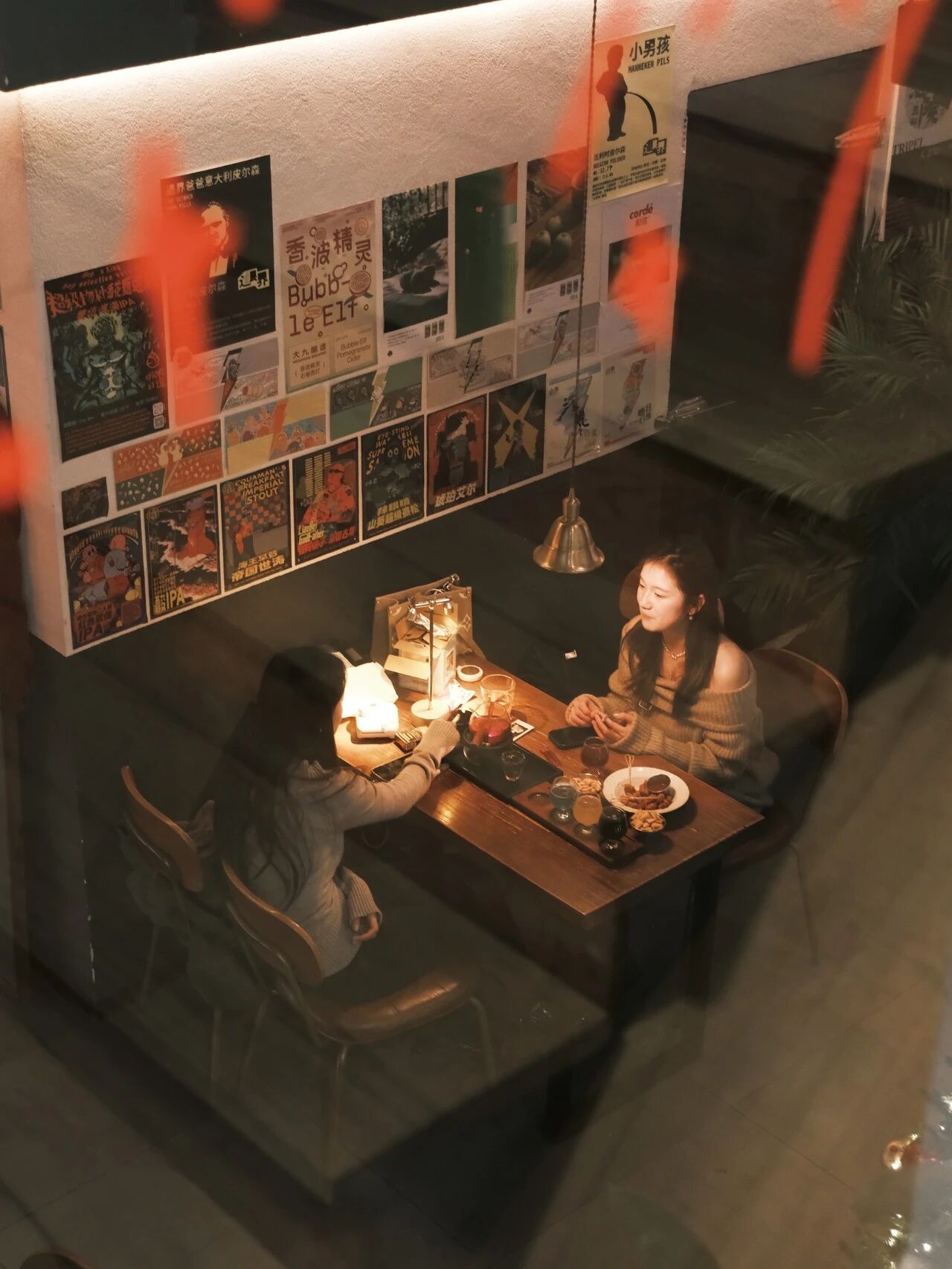 图片[8]-爆发式增长的县城小酒馆里，“炒粉卖得比鸡尾酒好”-AI Express News