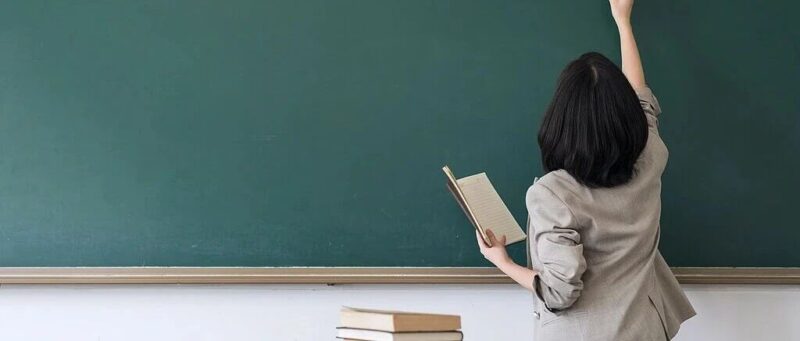 40%抑郁或焦虑，96%睡眠不足：中小学教师压力何解？-AI Express News