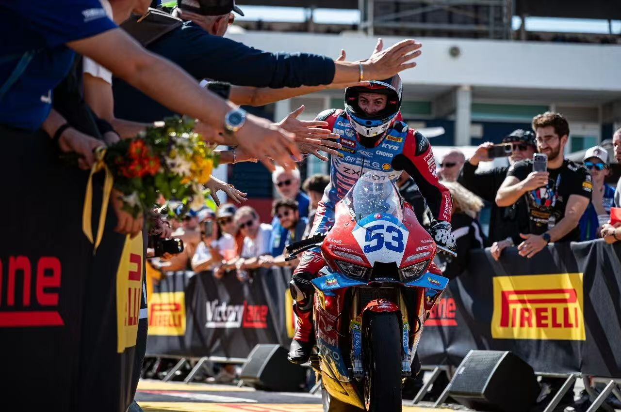 图片[1]-张雪机车在小程序卖爆了，2周狂卖超万台车-AI Express News